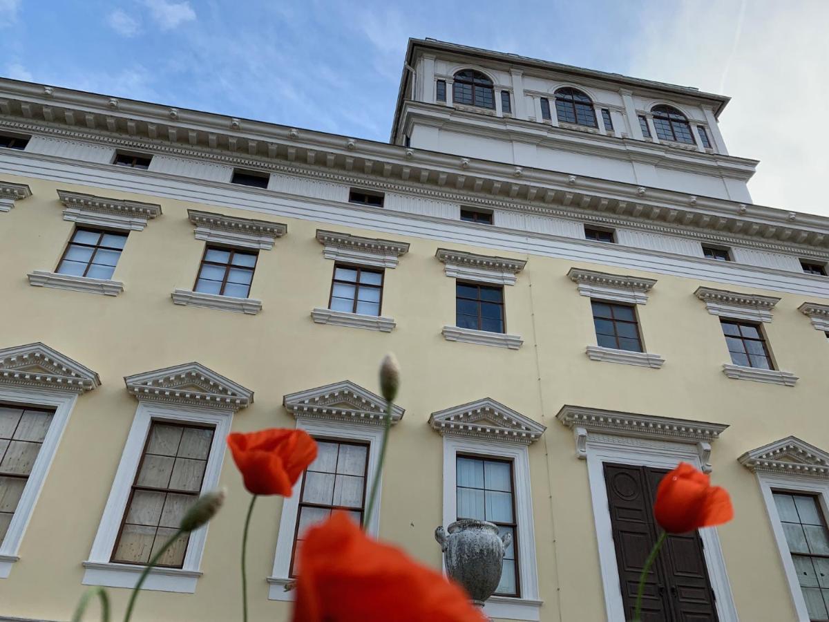 Hotel Landhaus Woerlitzer Hof Oranienbaum-Woerlitz Esterno foto